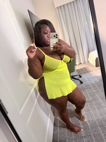 Chocolate BBW Outcalls for One Night — Big Titties Bounce Theme (Passing Through) - 1