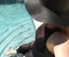 Galveston Incalls & Outcalls by a 40-Year-Old Professional Woman - Image 2