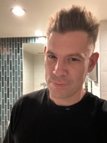 looking for a fun female friend to explore some kinks - 1