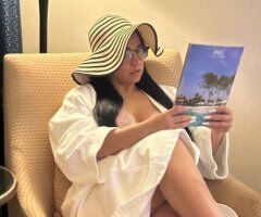 Latina y caliente - Masajes con piedras calientes + pedicure - Image 7