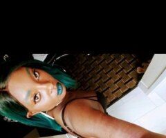Tampa Exotic Beauty with Mesmerizing Green Eyes - Image 3