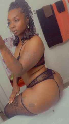 Dyme — Curvy Thick Escort, Discreet & Professional (Phoenix, AZ) - 1
