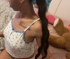 Petite Closet Freak — In-Calls & Pickup/Dropoff - Image 5