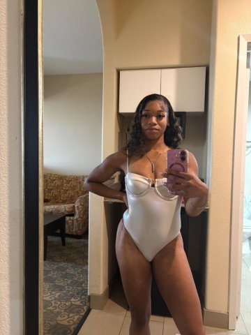 Back for fun—female escort in Cincinnati, Ohio (no bare, no anal, no kissing) - 1