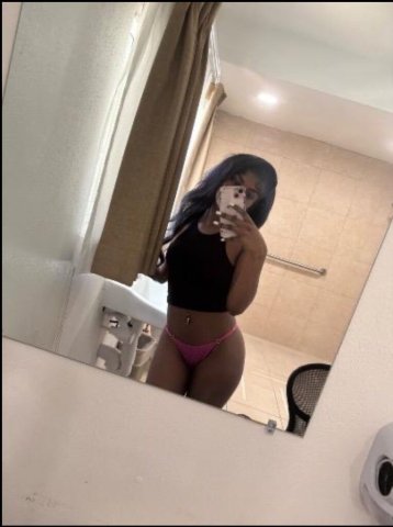 St. Louis Female Escort — FaceTime verification, incalls, 2-girl special - 1