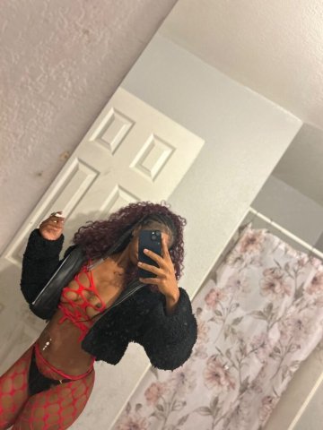 Sweet & petite petite bombshell (24) — private dances, massages & overnights in Bend, OR - 1