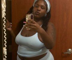 Thick pretty BBW with soft curves + foot fetish — outcalls & incall - Image 6