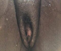 Detroit MI Business-Only Female Escort for Oral, Sloppy Wet & Goat Throat - Image 2
