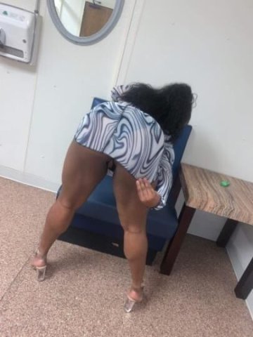 Mankato MN Adult Male Escort — Mature & Discreet Appointments - 1