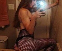 Ivy (23) — Petite Fun-Sized Treat for Discreet Encounters - Image 2