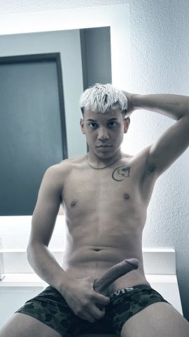 latin boy 🔥❄🥵 new in the city - 1
