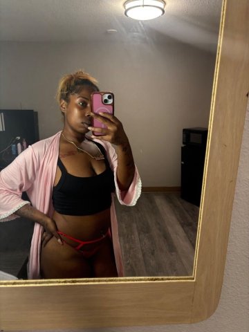 Bronx Female Escort — car dates, out calls, BJ, 69, couples, 3-sums - 1