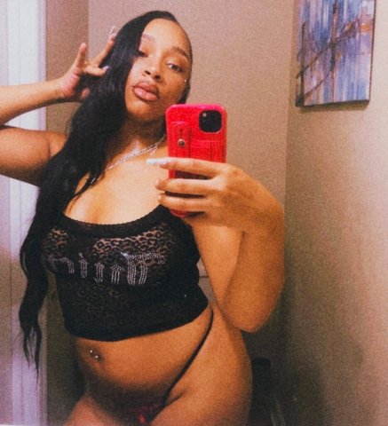 Petite Fetish-Friendly FaceTime Verification in Charlotte (Outcalls + Car Fun) — 24/7 - 1