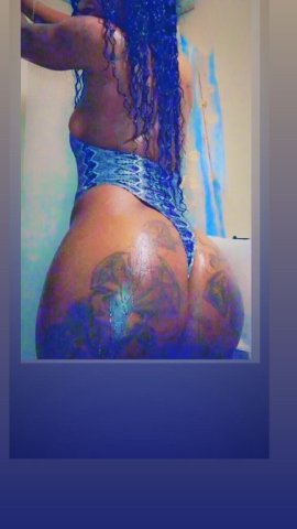 Detroit Overnight Female Escort — Dinner Dates, After Midnight - 1