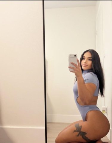 Bellingham WA Female Escort - 1
