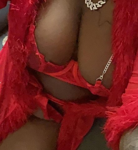 Des Moines IA Female Escort — two-girl special - 1