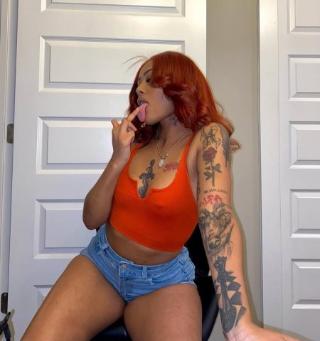 Straight-to-the-point Boston Female Escort — slim, young, petite - 1