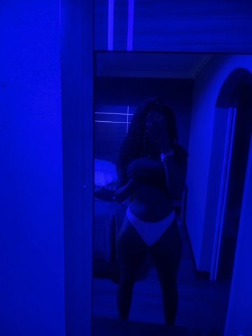 Beaumont TX Female Escort — In-call & out-call with Face Sitting, Feet Fetish - 1