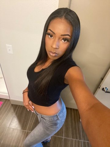 El Centro CA Chocolate Bombshell Incall/Outcall Escort — FT Sessions - 1