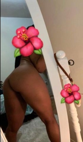 Cedar Park Female Escort — Car Date & Out - 1