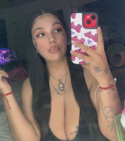 Austin Female Escort — Facetime Shows ($40) + outcalls, incalls & car dates - 1