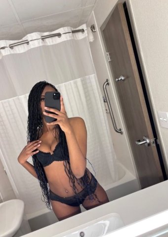 South Jersey Outcall Only Female Escort (Carplay Only) — Overnights & Multi-Hour Bookings - 1