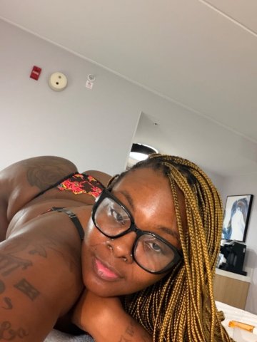 Birmingham Female Escort — Special 5-Star Performance & Travel - 1