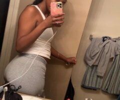 San Diego escorts - Carlsbad & Oceanside Escort — Incall & Outcall Availability