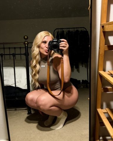 Little Rock Female Escort — Fansly & OnlyFans - 1
