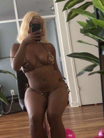 Houston Female Escort — Mouth Watering Experience & Outcalls - 1