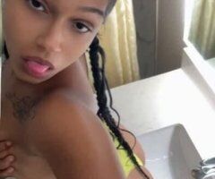 Long Beach escorts - Long Beach Female Escort — In-Call, Out-Call, Car Play & FT Shows