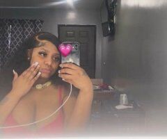 Dimples — Fun Size Thick Female Escort in Los Angeles, CA - Image 10