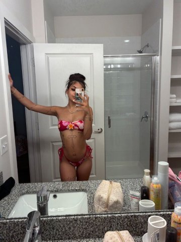 Lolo (Petite & Curvy) Foreign Escort — Outcalls Only (Asheville, NC) - 1