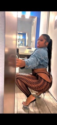 San Luis Obispo Female Escort — incalls & outcalls - 1