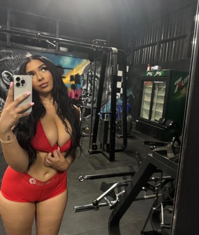 Daniela (23) — Sweet, Soft Female Escort in Los Angeles - 1