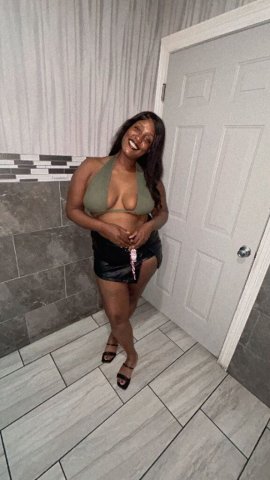 Discreet upscale soft femininity, Worth the experience - 1