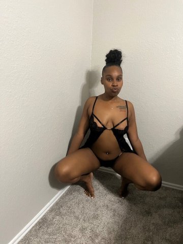 Nay Dior — Rockford Female Escort (Incalls, Outcalls, Carmeets)  - 1