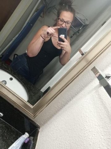 Indianapolis Female Escort — In-call massage sessions near Lynhurst Area - 1