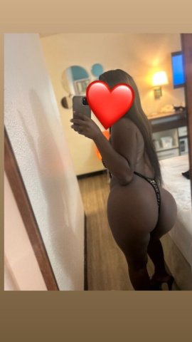 Milwaukee WI Female Escort — FaceTime Verification - 1
