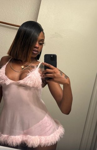 Outcall & car special — petite Black woman (plus 2 girls) — 22 - 1