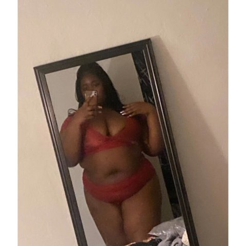 Curvy Bombshell Tight Outcall — 28 (Oakland/East Bay, CA) - 1
