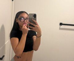 Los Angeles escorts - Petite lightskin escort in Los Angeles (incall available)