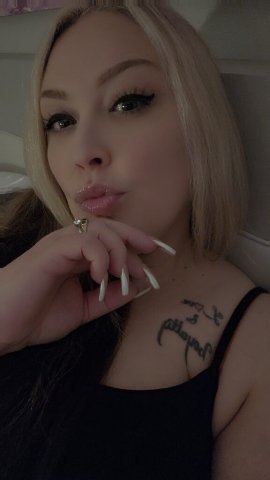 Lacey Visit Special — Curvy Pawglovers Dream Girl - 1