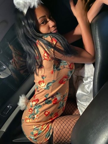 Pretty Dimples — Minneapolis In-Call & Outcall Sessions - 1