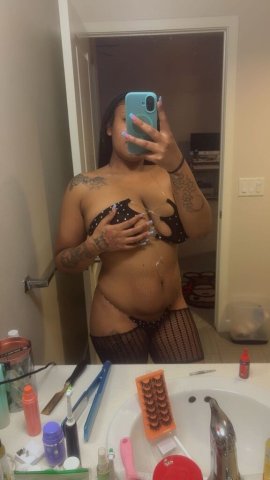 Pretty Brown Skin Female Escort — Long Beach Outcall - 1