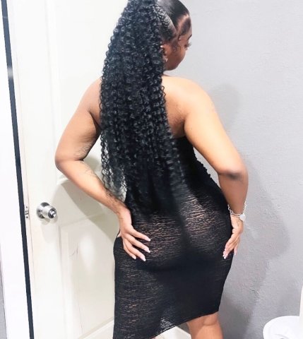 Miami Thick Escort for Mature Gentlemen — Discreet Video Chat, No Bare Services - 1
