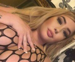 Kansas City escorts - Blonde curvy escort in downtown Kansas City — incall, outcall, massage