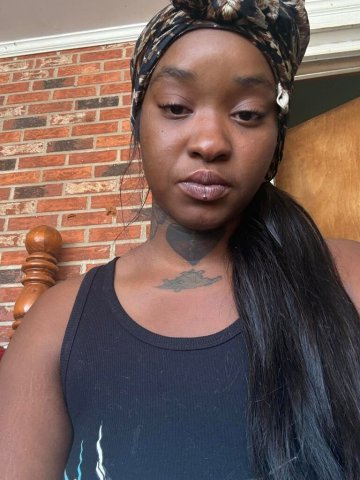Greenville, South Carolina Female Escort — Fun and smile-focused - 1