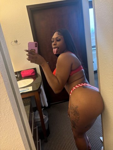 Reno Female Escort — Fetishes, In/Outcalls, Discreet (Cash/Pay) - 1
