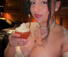 Naomi — 2 Girls (23) - Image 9